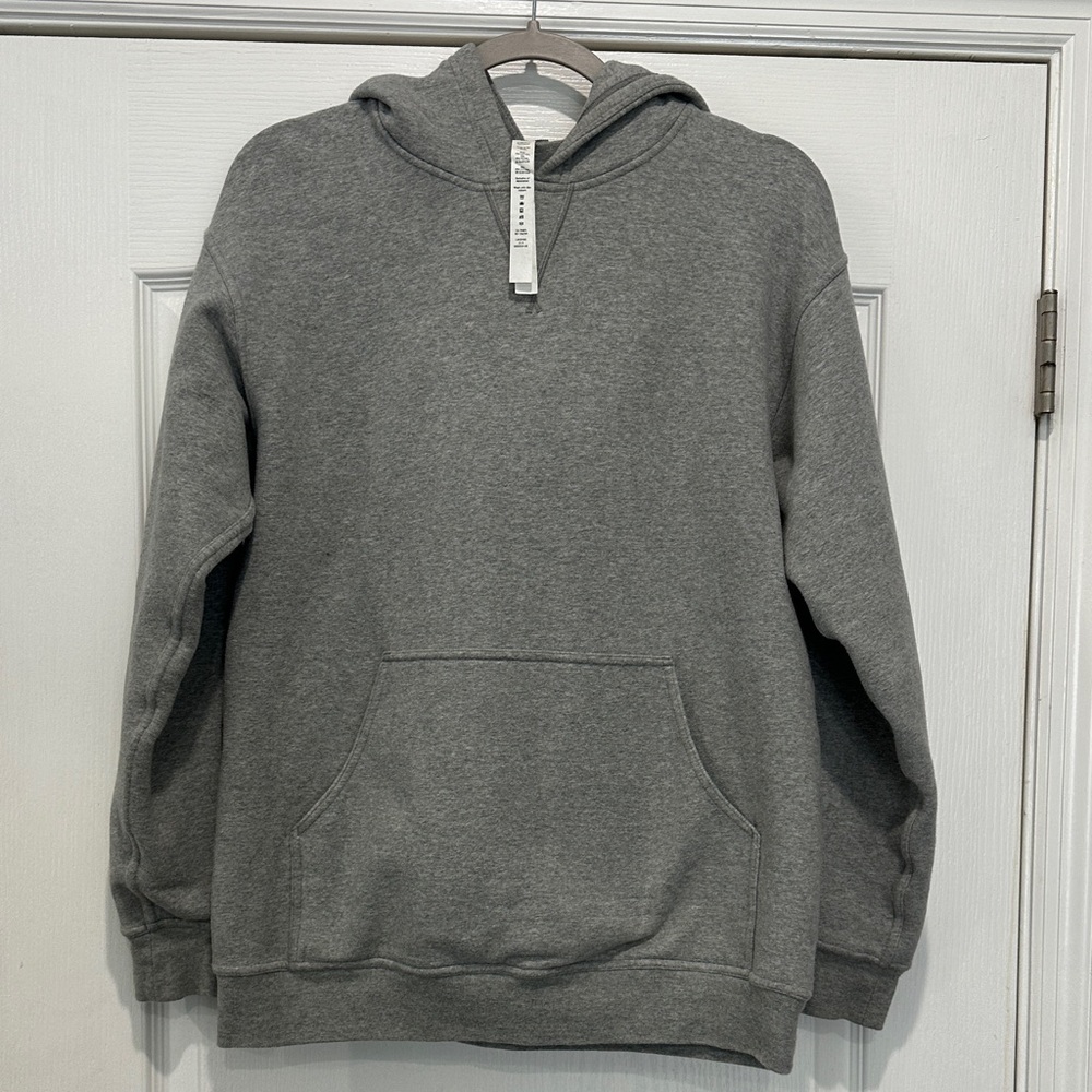 Lululemon Athletica Heather Gray Pullover hoodie size 8